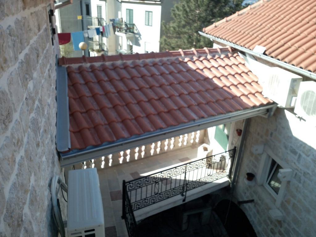 Apartments Sneza Risan Buitenkant foto